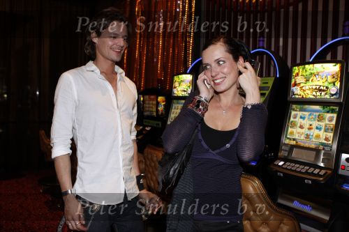 Amsterdam 3 december 2007
Presentatie nieuwe motorola telefoon in het holland casino. Aukje v Ginneken met Tygo Gernandt
Peter Smulders  bv