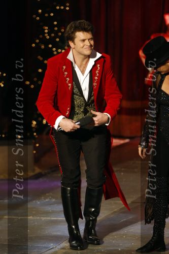 Den Bosch 19  november 2008
Kerstcircus rtl gepresenteerd door Wendy v Dijk en Beau v Erven Dorens. 
Peter Smulders bv