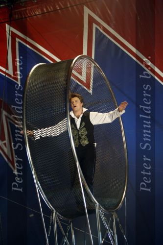 Den Bosch 19  november 2008
Kerstcircus rtl gepresenteerd door Wendy v Dijk en Beau v Erven Dorens. 
Peter Smulders bv