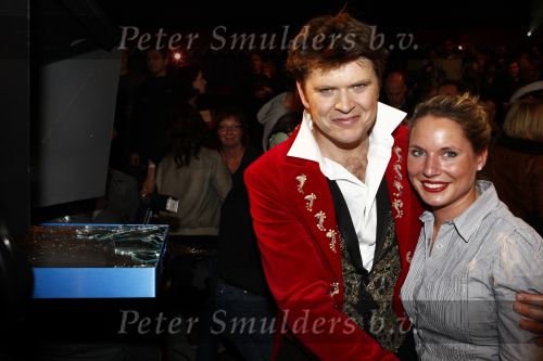 Den Bosch 19  november 2008
Kerstcircus rtl gepresenteerd door Wendy v Dijk en Beau v Erven Dorens. 
Peter Smulders bv