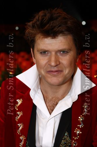 Den Bosch 19  november 2008
Kerstcircus rtl gepresenteerd door Wendy v Dijk en Beau v Erven Dorens. 
Peter Smulders bv