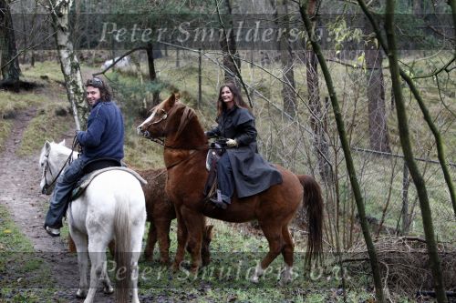 Bosch en Duin 4 december 2008
Belinda Meuldijk en Thiery Duval  op het paard rijden in de bossen bij hun huis in Bosch en duin.
Peter Smulders bv