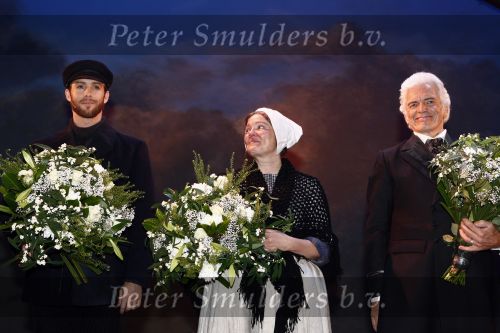 Zaandam 7 december 2008
Premiere op hoop van zegen met oa Ben Cramer en Charly Luske.
Peter Smulders bv