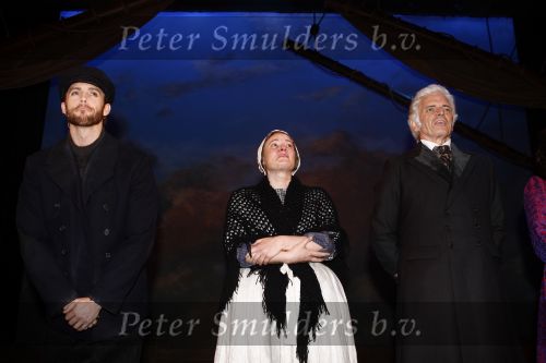 Zaandam 7 december 2008
Premiere op hoop van zegen met oa Ben Cramer en Charly Luske.
Peter Smulders bv