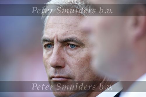 Eindhoven, 23 September 2007 Seizoen 2007/2008 Kompetitewedstrijd PSV-Feyenoord, eindstand 4-0
Feyenoord-trainer Bert v Marwijk
