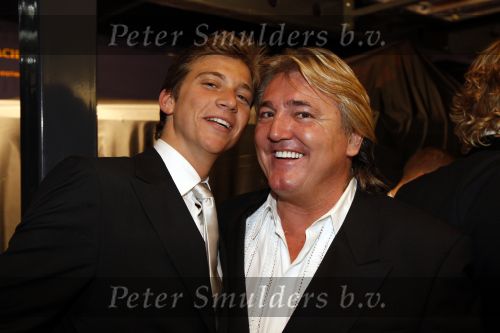 Amsterdam 6 december 2007
Miljonairsfair 2007 in de rai te amsterdam. Vip avond. Bleijenberg design
Peter Smulders bv