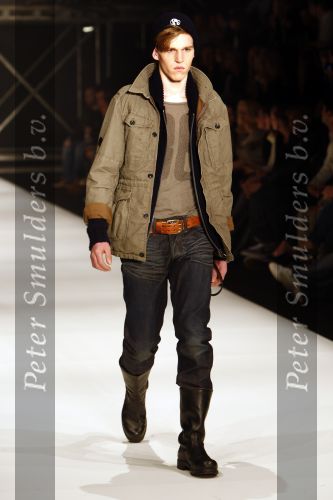 Amsterdam 23 januari 2008
Modeshow Blue Blood tijdens amsterdam fashion week.