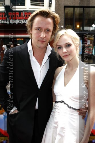 Amsterdam 12 april 2008
Daan Schuurmans en Bracha v Doeburgh bij de premiere van Morisson krijgt een zusje in Tuschinski.