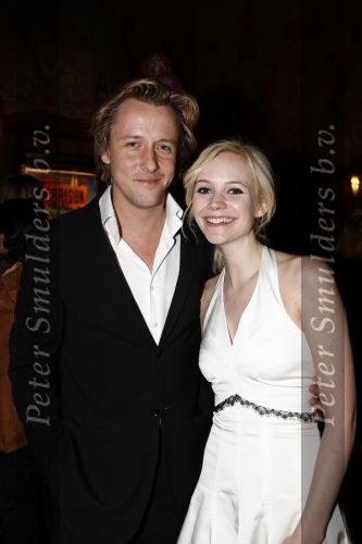 Amsterdam 12 april 2008
Daan Schuurmans en Bracha v Doeburgh bij de premiere van Morisson krijgt een zusje in Tuschinski.