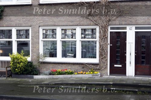 Amsterdam 5 april 2008
Bridget Maasland heeft huis voor haar ouders in amsterdam gekocht.