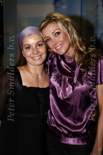 Rotterdam 16 oktober 2008
Premiere Holiday on ice in ahoy. Brigitte Neyman met zus
Peter Smulders bv