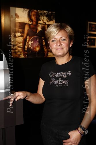 Amsterdam 13 december 2008
Caroline Tensen met dochter Lotte op de stand van Orange Babies op de miljonairfair.
Peter Smulders bv