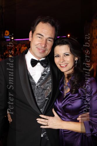 Amsterdam 17 december 2007
Tros Kerstcircus bij afrika afrika .Carolien de Bruijn en Erik de Vogel met kinderen
Peter Smulders bv