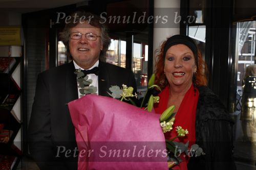 Zaandam 7 december 2008
Premiere op hoop van zegen. Carry Tefsen met man
Peter Smulders bv