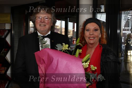 Zaandam 7 december 2008
Premiere op hoop van zegen. Carry Tefsen met man
Peter Smulders bv