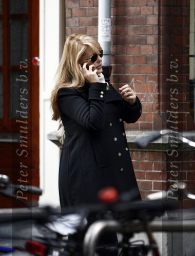 Amsterdam 6 november 2008
Chantal Janzen zwanger op straat met gsm.
Peter Smulders bv