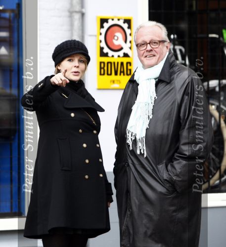 Amsterdam 24 december 2008
Een hoogzwangere Chantal janzen op straat met Guus Verstraete.
Peter Smulders bv