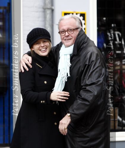 Amsterdam 24 december 2008
Een hoogzwangere Chantal janzen op straat met Guus Verstraete.
Peter Smulders bv
