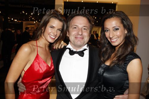 Amsterdam 6 december 2007
Miljonairsfair 2007 in de rai te amsterdam. Vip avond. Chris Havinga met Wendy Dubbelt en ..
Peter Smulders bv