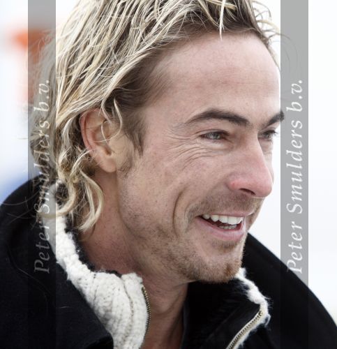 Biddinghuizen 23 december 2008
eerste dag van de film de hel van 63 op de schaatsbaan in Biddinghuizen met Henk Gemser Chris Zegers Cas Jansen en Chava voor in t Holt.
Peter Smulders bv