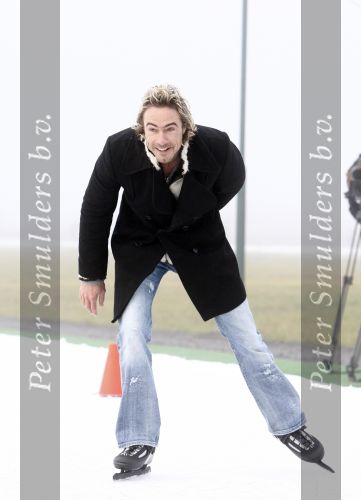 Biddinghuizen 23 december 2008
eerste dag van de film de hel van 63 op de schaatsbaan in Biddinghuizen met Henk Gemser Chris Zegers Cas Jansen en Chava voor in t Holt.
Peter Smulders bv