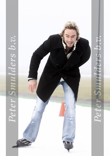 Biddinghuizen 23 december 2008
eerste dag van de film de hel van 63 op de schaatsbaan in Biddinghuizen met Henk Gemser Chris Zegers Cas Jansen en Chava voor in t Holt.
Peter Smulders bv