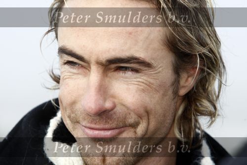 Biddinghuizen 23 december 2008
eerste dag van de film de hel van 63 op de schaatsbaan in Biddinghuizen met Henk Gemser Chris Zegers Cas Jansen en Chava voor in t Holt.
Peter Smulders bv