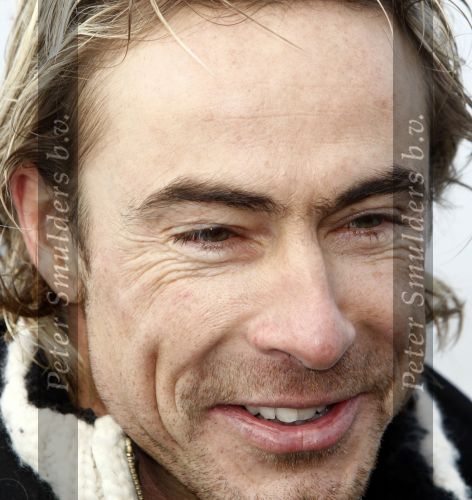 Biddinghuizen 23 december 2008
eerste dag van de film de hel van 63 op de schaatsbaan in Biddinghuizen met Henk Gemser Chris Zegers Cas Jansen en Chava voor in t Holt.
Peter Smulders bv
