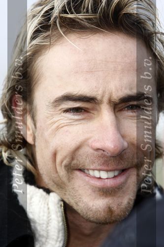 Biddinghuizen 23 december 2008
eerste dag van de film de hel van 63 op de schaatsbaan in Biddinghuizen met Henk Gemser Chris Zegers Cas Jansen en Chava voor in t Holt.
Peter Smulders bv