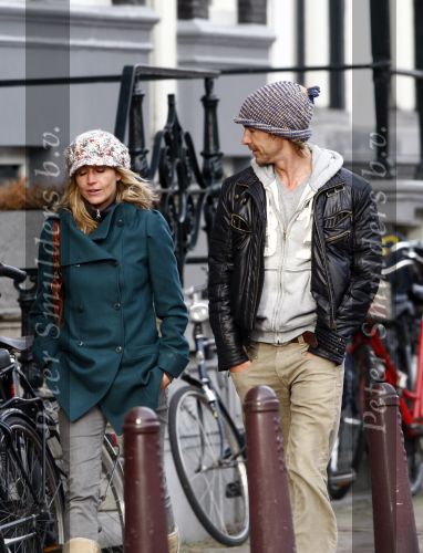 Amsterdam 30 januari 2008
Wendy v Dijk en Chris Zegers aan het winkelen in Amsterdam.
