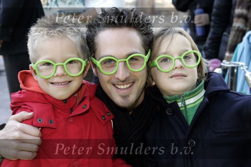 Amsterdam 16 november 2005
Premiere Chicken Little in Pathe arena.
Cristoph Haddad met neefjes
Peter Smulders bv