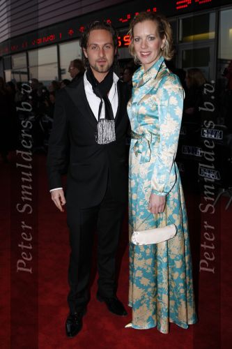 Rotterdam 16 december 2007
premiere Evita in het nieuwe Luxor theater. Christoph Haddad met vriendin Annemieke v d Veer
Peter Smulders bv