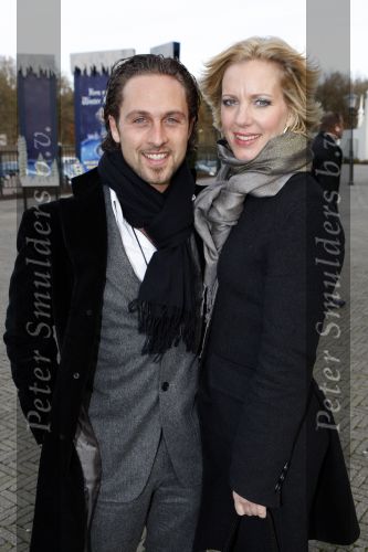 Kaatsheuvel 24 november 2007
Premiere Assepoester in de efteling. Christoph Haddad met vriendin
Peter Smulders bv
