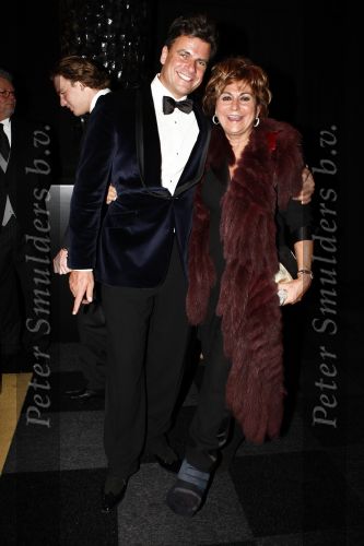 Amsterdam 11 december 2008
Openings en VIP avond van de Miljonairsfair in de Rai. Christine Kroonenberg met gipsen voet en vriend Stefan  v d Oetelaar
Peter Smulders bv