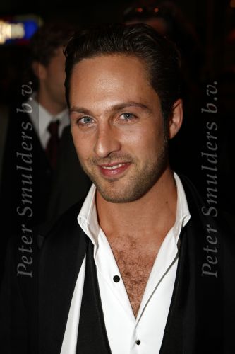 Amsterdam 17 november 2008
Premiere Oorlogswinter in Tuschinski. Christoph Haddad
Peter Smulders bv