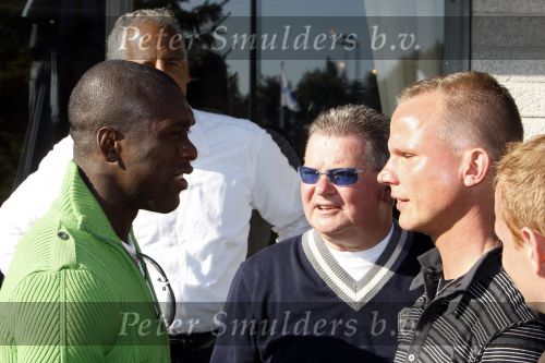 Amsterdam 14 oktober 2007
Stedman Graham ( ex Ophrah Winfrey op bezoek in Nederland. Hij ging varen met boot door de amsterdamse grachten en Golfen. Stedman met Jurgen Raymann en Clarence Seedorf