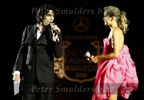 Amsterdam 7 november 2008
Duthc fashion award in de beurs van Berlage sponsored by mercedes. Hanna Verboom en Daniel Boissevain
Peter Smulders bv