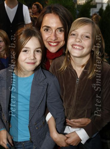 Amsterdam 6 oktober 2008
Premiere film huis Anubis in de theaterfabriek. Vrouw Daniel Boissevain met kinderen
Peter Smulders bv