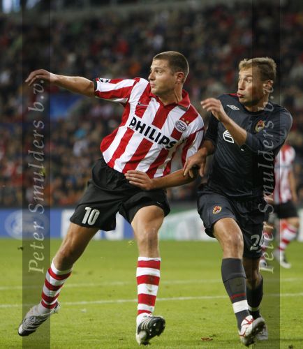 Eindhoven, 19 September 2007 Seizoen 2007/2008 
Eerste wedstrijd Champions League PSV-CSKA Moskou, eindstand 2-1 
Danny Koevermans in duel met Vasili Berezutski