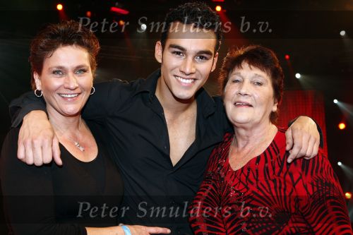 Hilversum 21 november 2008
Opnames popstars dat wordt gepresenteerd door Gerard Joling en een zwangere Nance Coolen.Deon met moeder oma en stiefvader
Peter Smulders bv