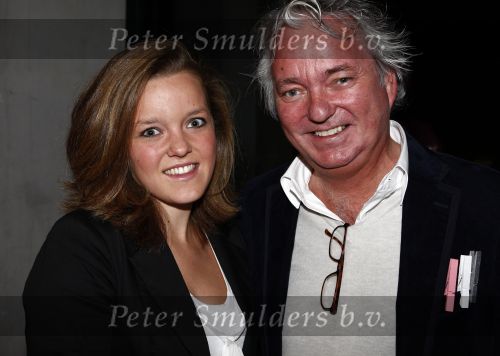 Amsterdam 23 oktober 2008
Presentatie nieuwe creme van Robert Schoemacher in het IJ gebouw.Dick Beijer met dochter
Peter Smulders bv
