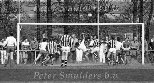 Duizel, 29 April 1984
Dosko-De Valk, eindstand 4-4
Foto Peter Smulders BV