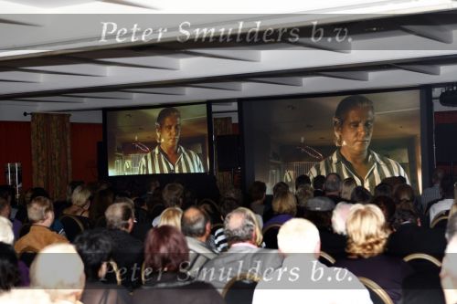 Eemnes 20 oktober 2008
Premiere i love Dries met in de hoofdrollen Dries Roelvink en Rene en Rikkie de Wit. De premiere was bij motel de witte bergen.
Peter Smulders bv