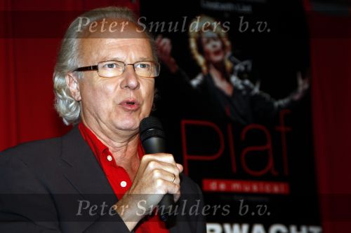 Amsterdam 21 april 2008
Presentatie musical Piaf bij restaurant le Garage. Liesbeth List Geert Hoes Daphne Flint Esther Roord jan elbertse en Ara Halici. eddy habbema
Peter Smulders bv