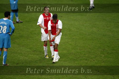 Amsterdam, 30 Januari 2008 Kompetitiewedstrijd AJAX-PSV, eindstand 0-2
Seizoen 2007/2008
Trieste afgang voor Edgar Davids die enkele minuten voor tijd door een harde charge ROOD kreeg