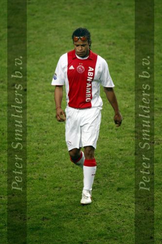 Amsterdam, 30 Januari 2008 Kompetitiewedstrijd AJAX-PSV, eindstand 0-2
Seizoen 2007/2008
Trieste afgang voor Edgar Davids die enkele minuten voor tijd door een harde charge ROOD kreeg