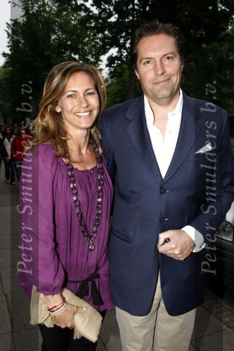 Amsterdam 31 mei 2008
Prins Maurits en Prinses Marilene vrieren hun 10 jarig huwelijksfeest in de supper Club. Elisabeth Fabius met man