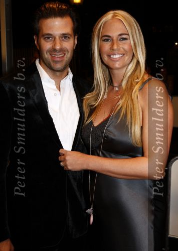 Amsterdam 24 oktober 2008
Uitreiking televizierring 2008 in Carre.Ellemieke Vermolen zwanger met haar man Sergio Herman
Peter Smulders bv