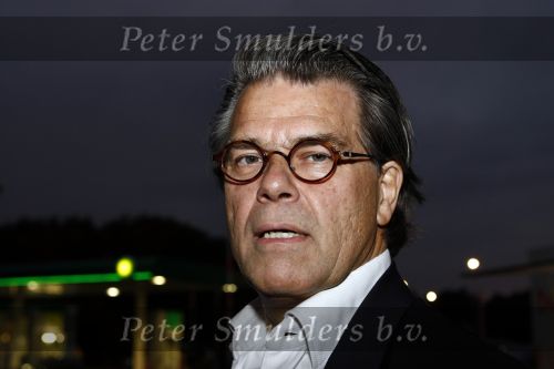 Eemnes 20 oktober 2008
Premiere i love Dries met in de hoofdrollen Dries Roelvink en Rene en Rikkie de Wit. De premiere was bij motel de witte bergen.Emile Ratelband
Peter Smulders bv
