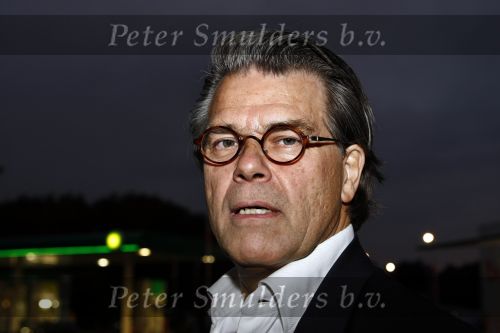 Eemnes 20 oktober 2008
Premiere i love Dries met in de hoofdrollen Dries Roelvink en Rene en Rikkie de Wit. De premiere was bij motel de witte bergen.Emile Ratelband
Peter Smulders bv